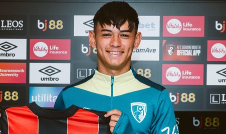 安东尼不会租借加盟贝蒂斯，他想留在曼联效力